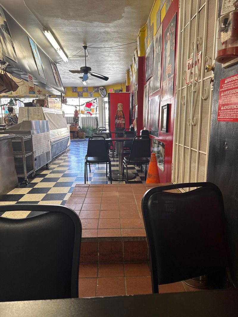 DG's Deli