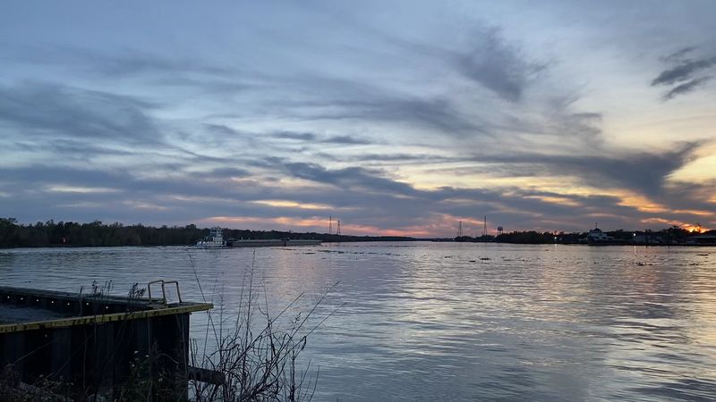 Try A Houseboat Stay