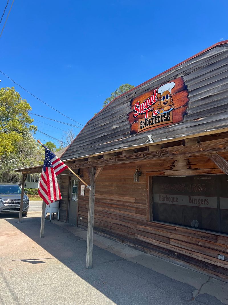Sweet T’s Smokehouse