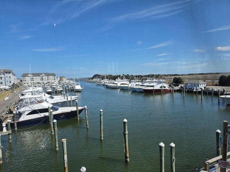 A Waterfront Hideaway Inside the Marina