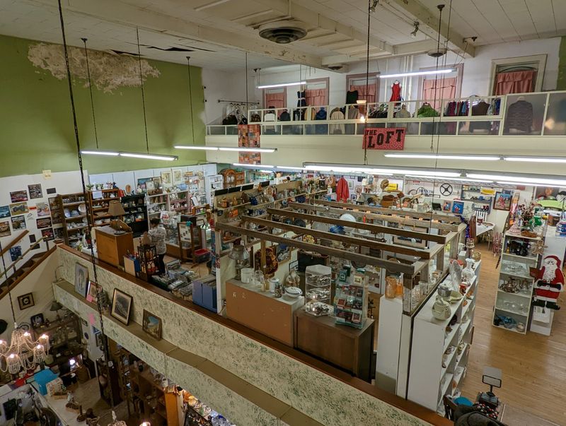 Leavenworth Antique Mall, Leavenworth, KS