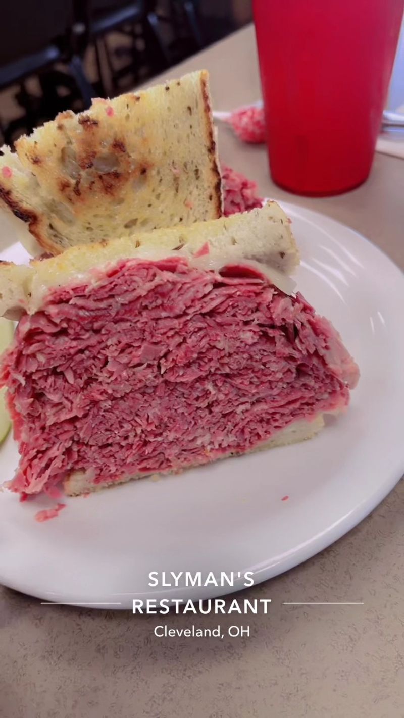 Reubens Worth Crossing State Lines For
