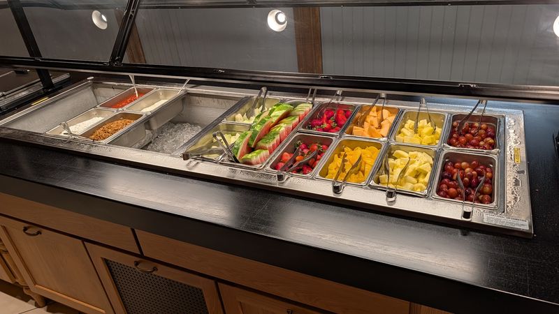 Seasonal Fruit Pie Showcase