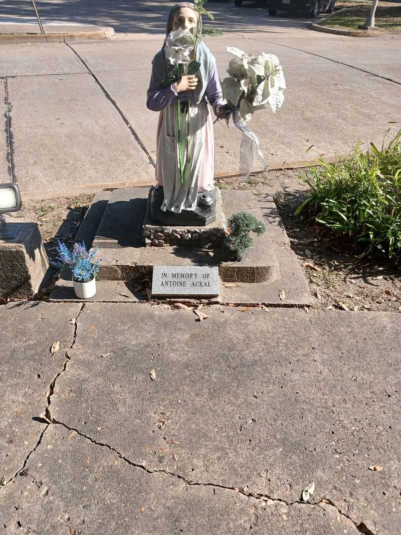 Notice The Memorial Gifts