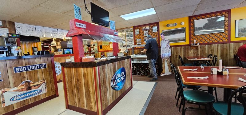 Arthur's Pizza & Mexican Foods, Ellis