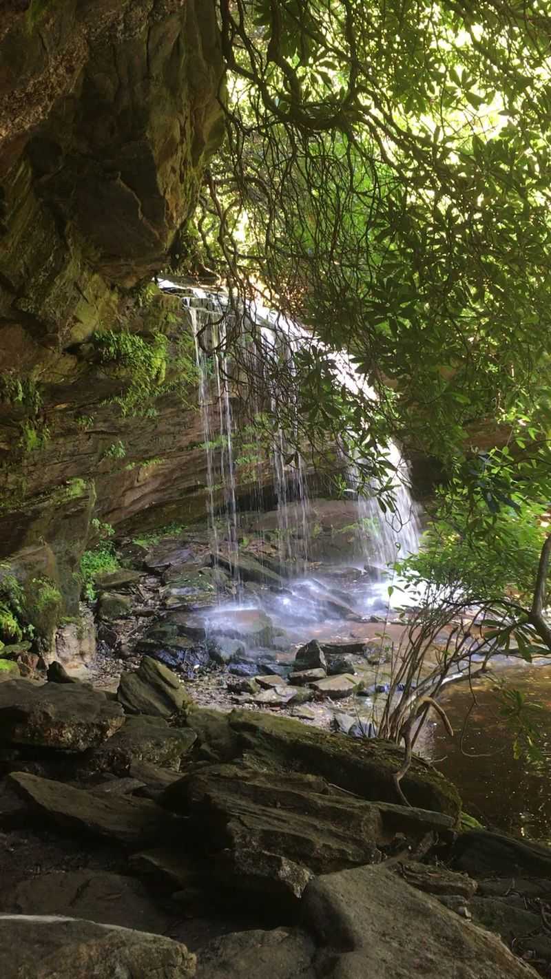 What To Know Before Hiking To Schoolhouse Falls