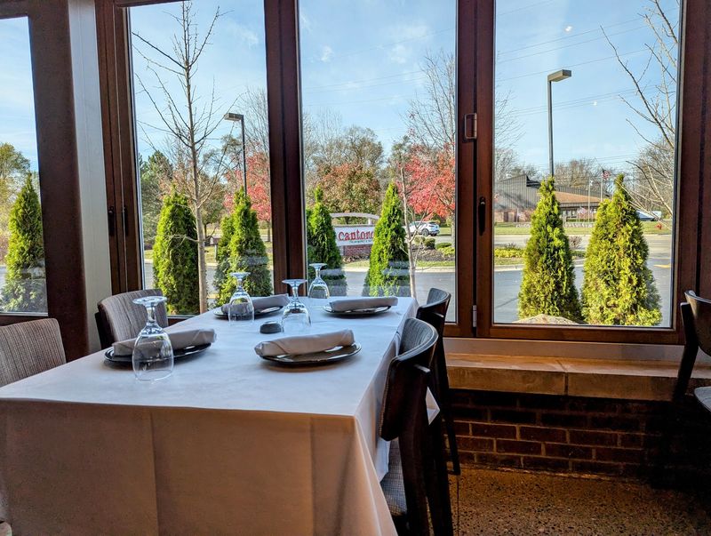 Reservations And Private Dining Cover Small And Large Groups