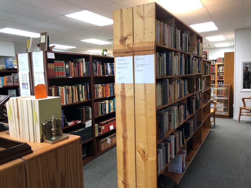 Moonshadow Books, Winfield