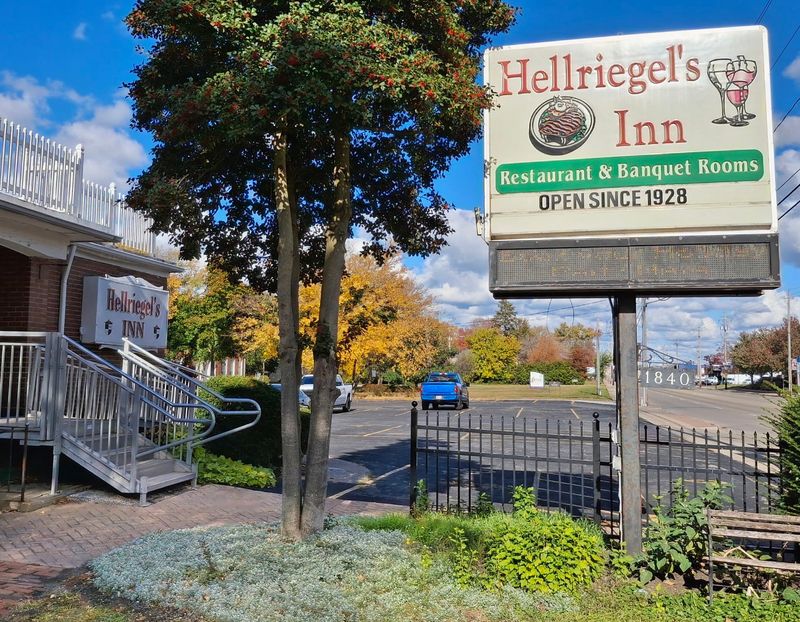 Hellriegel’s Inn