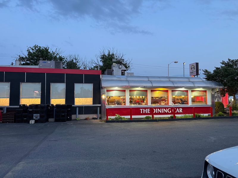 The Dining Car & Market (Philadelphia)