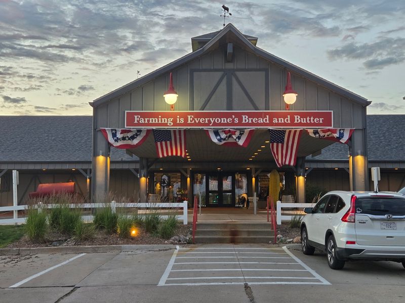 Machine Shed Restaurant, Urbandale