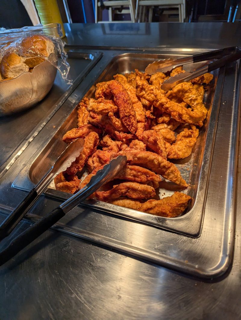 Dave's Restaurant, Charles City
