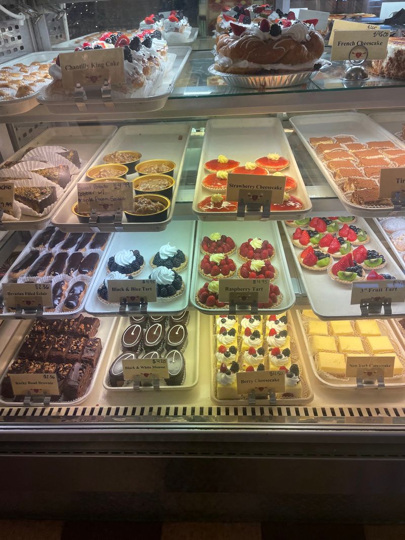 Study The Petit Four Case