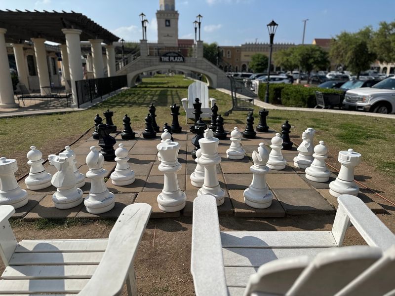 The Outdoor Layout Turns Shopping Into Serious Mileage