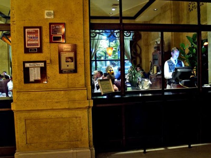 Different Kinds Of Diners Can Use The Same Grand Room Differently