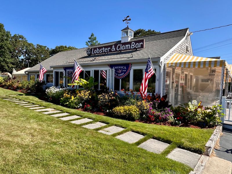 Arnold's Lobster & Clam Bar