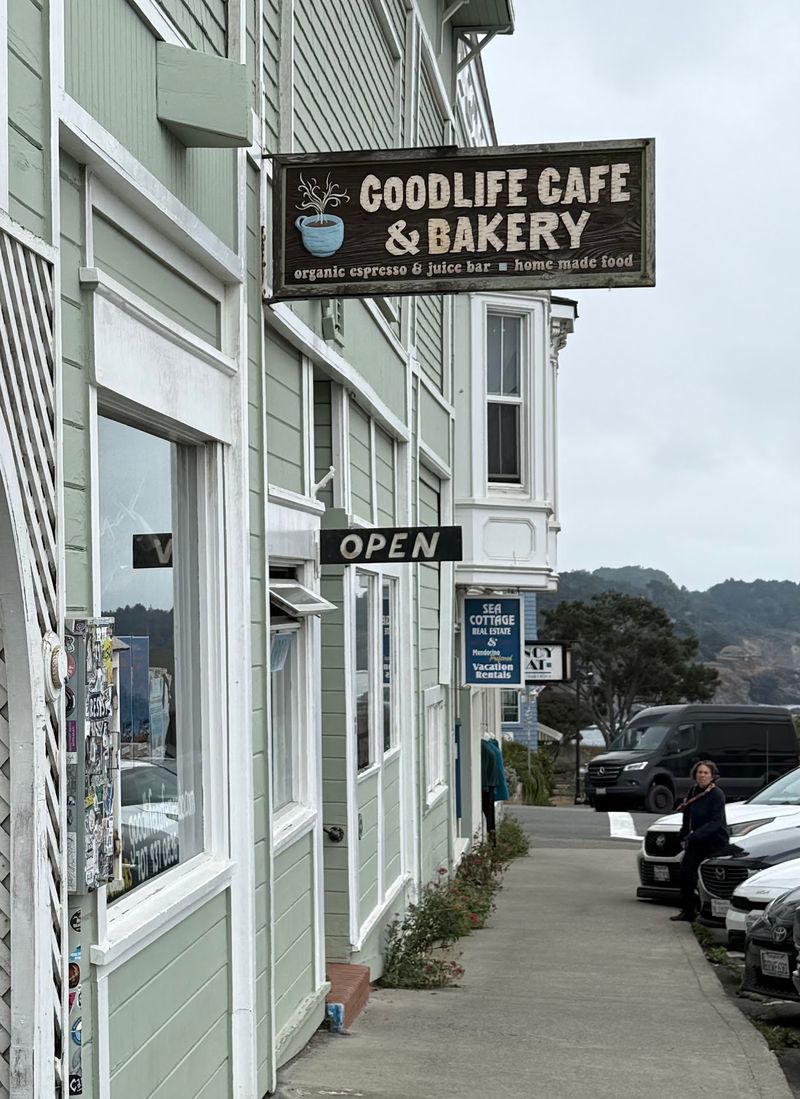 A Coastal Gem on Lansing Street