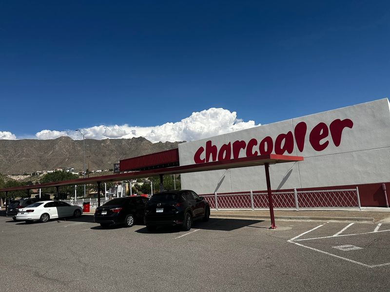 Charcoaler Drive-In