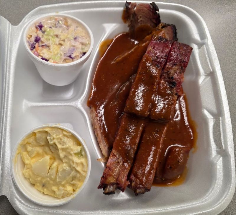 Mesquite Smoke Gives Brisket And Ribs A Desert Accent