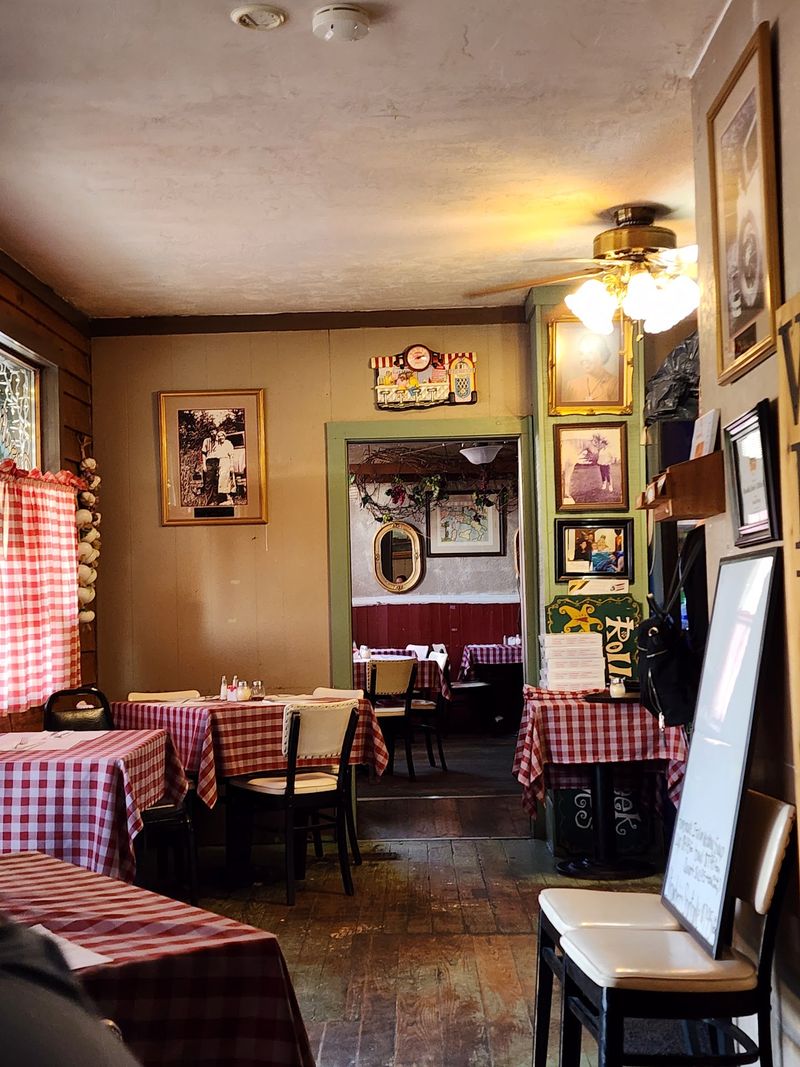 Rosalie Jioio's Little Italy