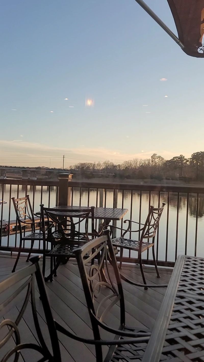 Decoys Seafood