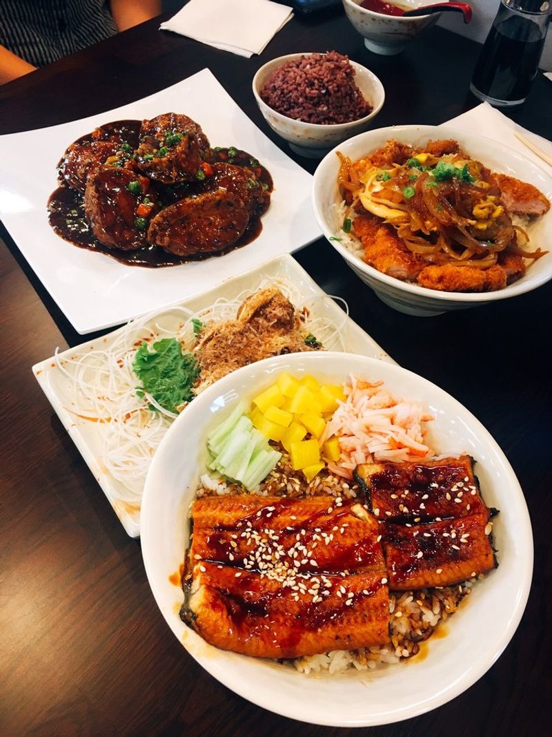 Soseki Cafe, Iowa City