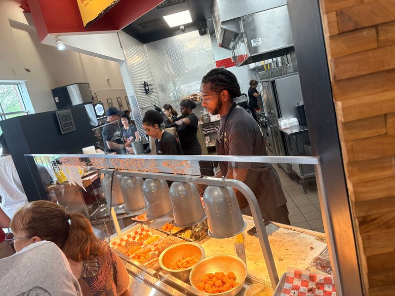 Friendly Faces and a Cozy, Crowded Feel
