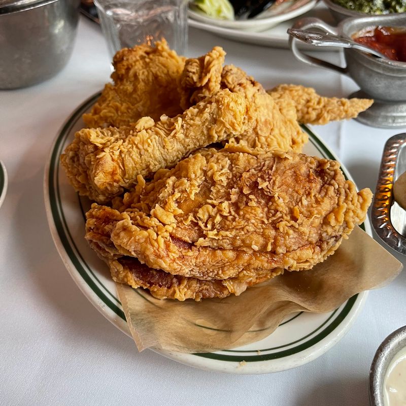 The Fried Chicken Locals Whisper About