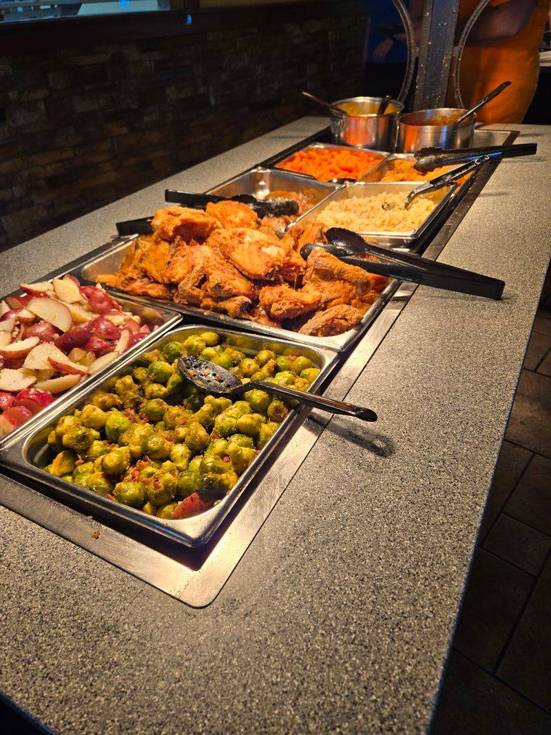 Fried Chicken Gives The Hot Bar A Familiar Centerpiece