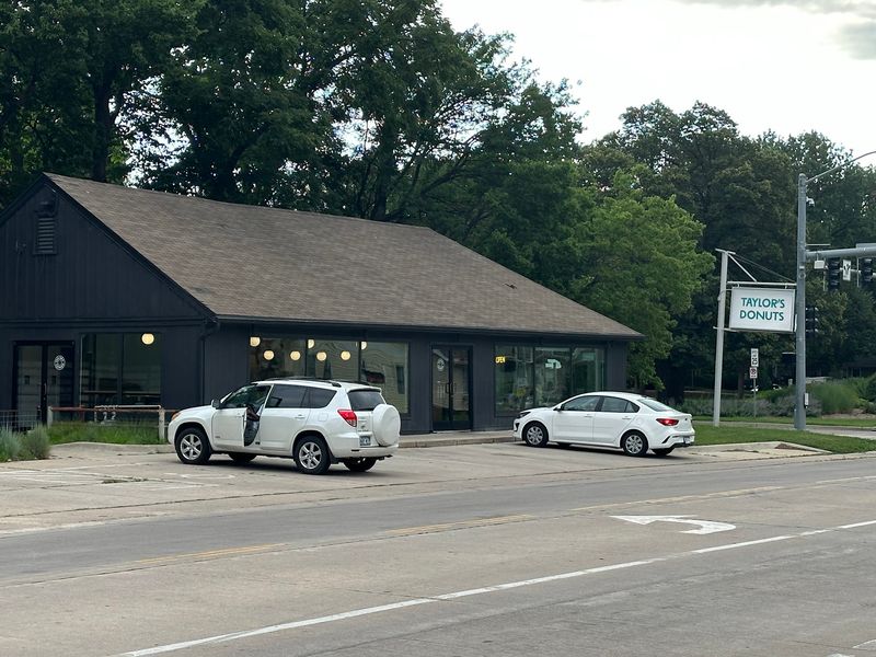Finding The Shop On Louisiana Street