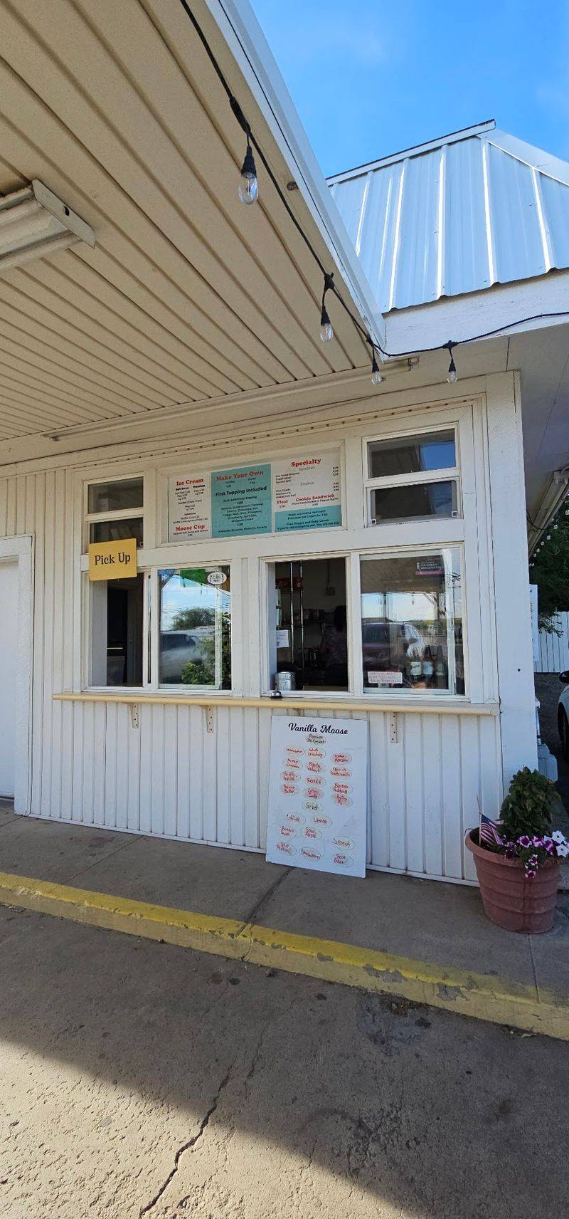 A Walk-Up Window Keeps Ordering Simple