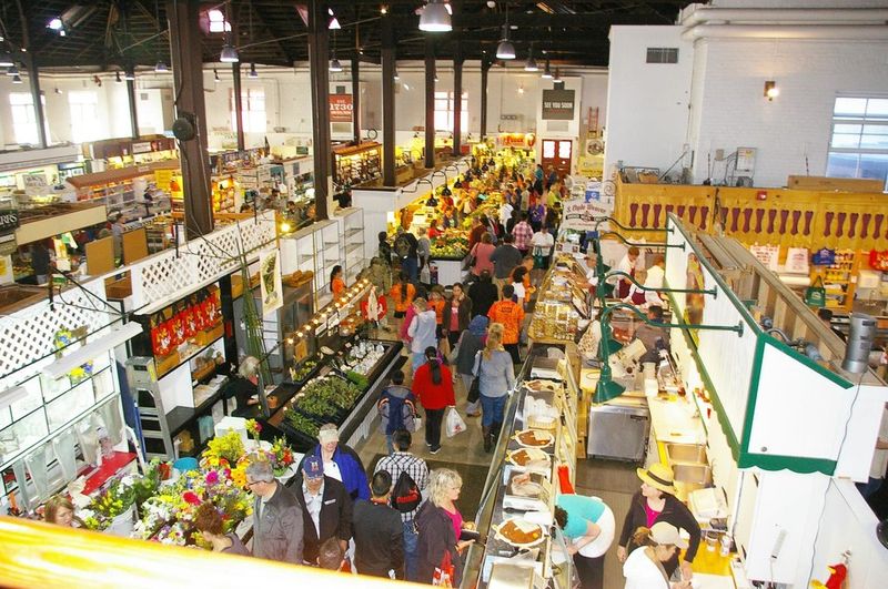 Hours, Parking, and Tips for Planning Your Visit