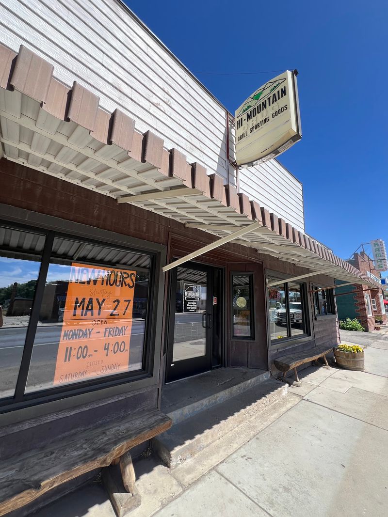 Kamas Makes The Stop Feel Personal