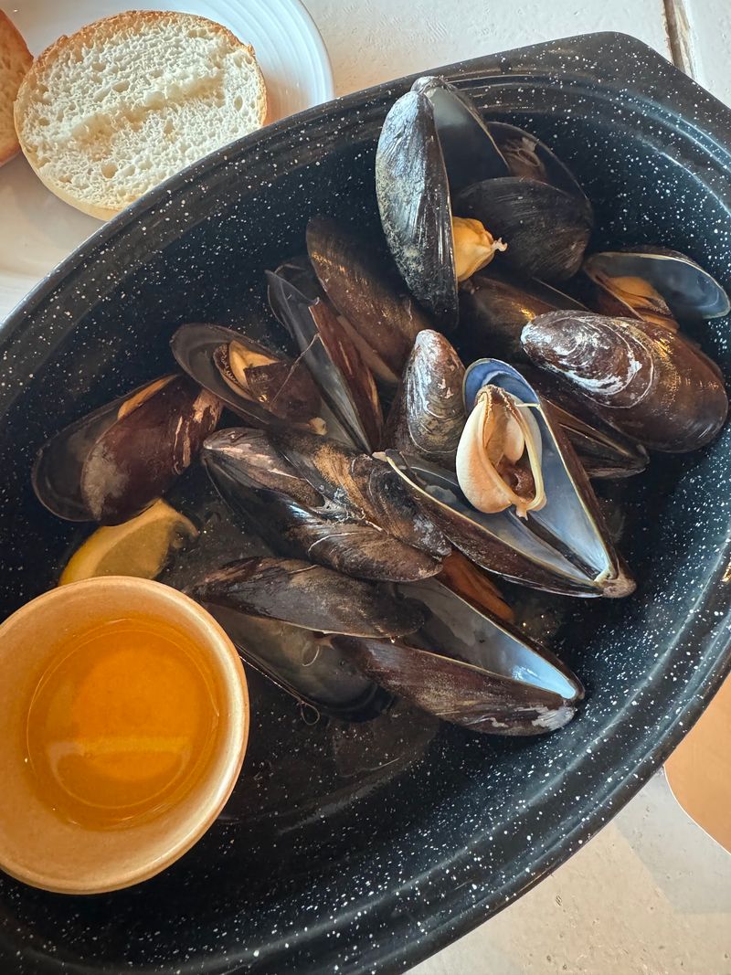 Mussels, Clams And Shrimp Keep The Seafood Choices Wide