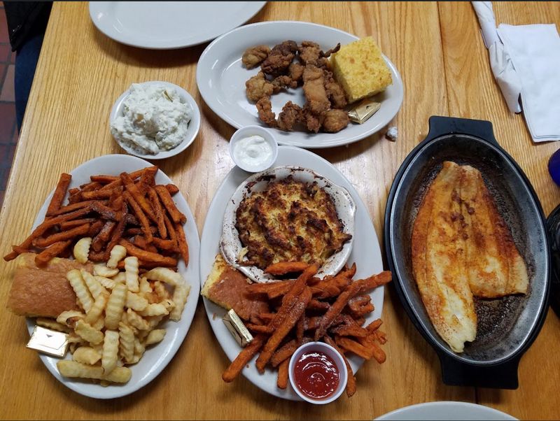 Made-To-Order Cooking Keeps The Seafood Moving Fresh