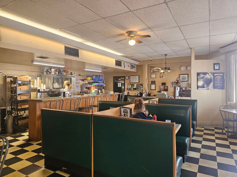 Curtis C's Diner