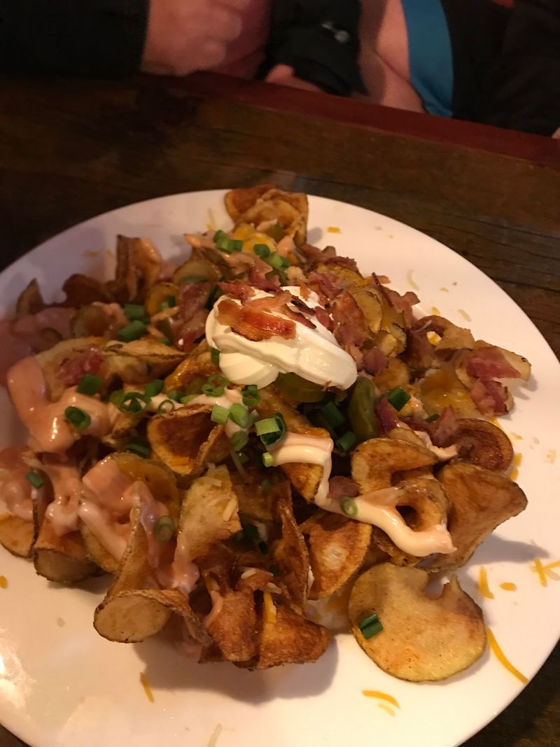 Homemade Potato Chips and Fresh Sides That Deliver