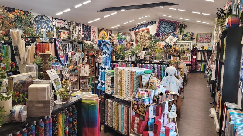 Mended Hearts Quilting & Boutique, Ellsworth