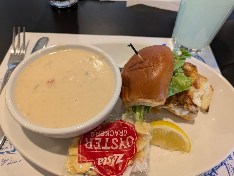 Chowder That Actually Has Clams