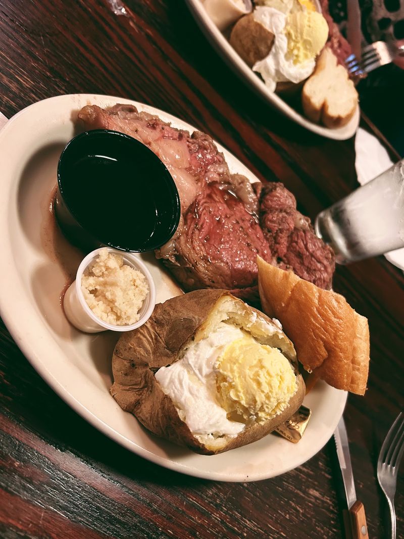 The Steak Dinner Keeps The Sides Recongizible