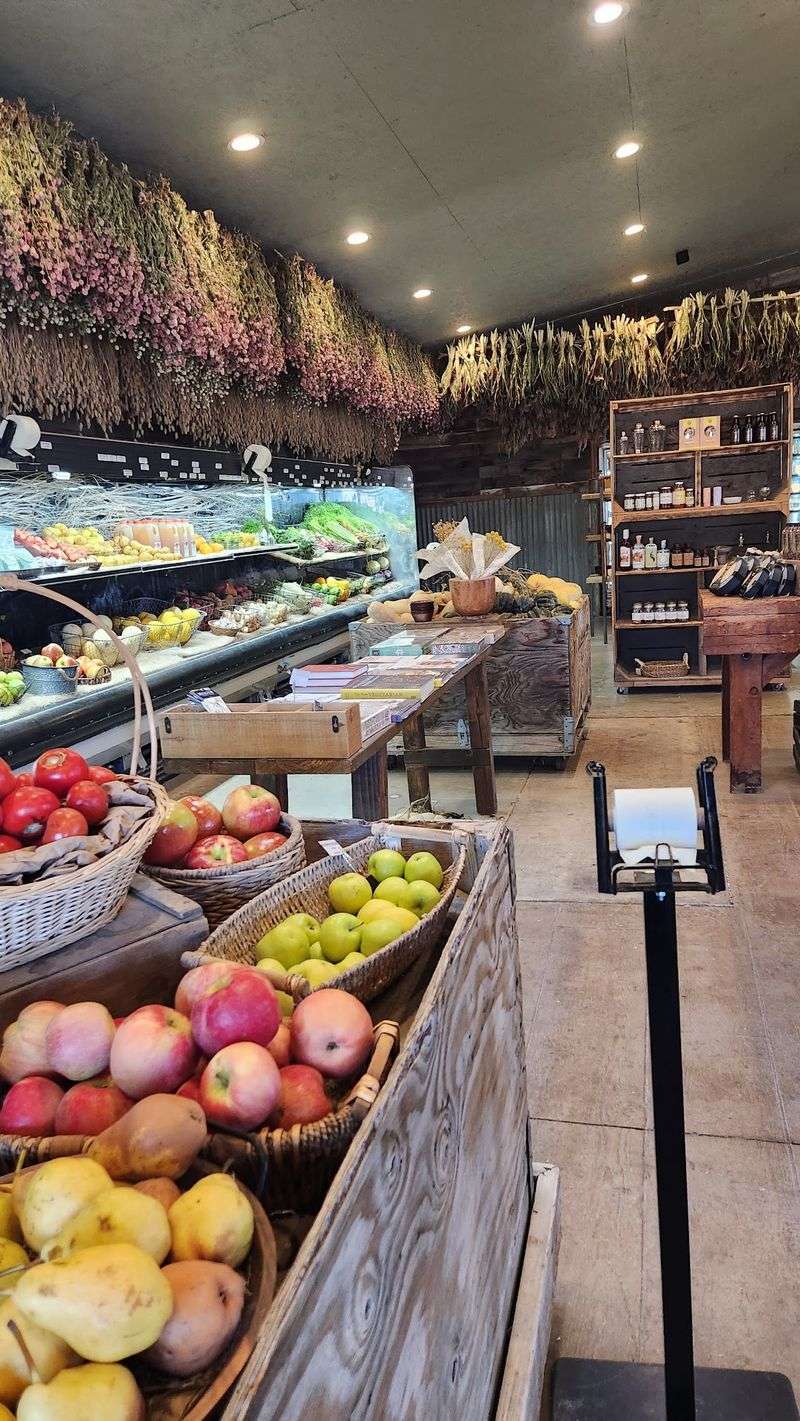 Fresh Produce That Turns Kitchen Plans Into Actual Cooking