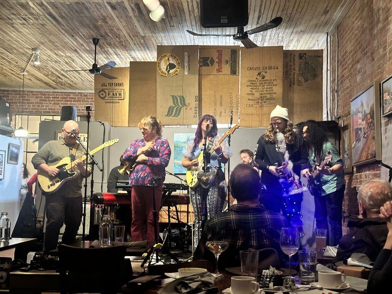 Live Music And A Progressive Vibe