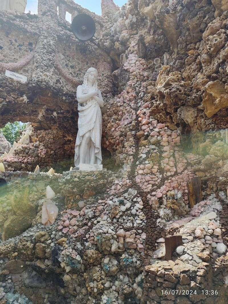 Precious Stones Worth Millions 
