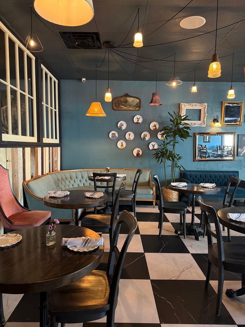 A Cozy Corner on Downtown Dunedin's Main Street