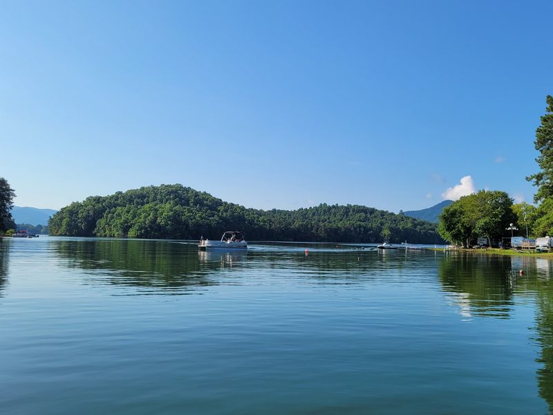 The Lake That Turns Summer Into A Full-Scale Production