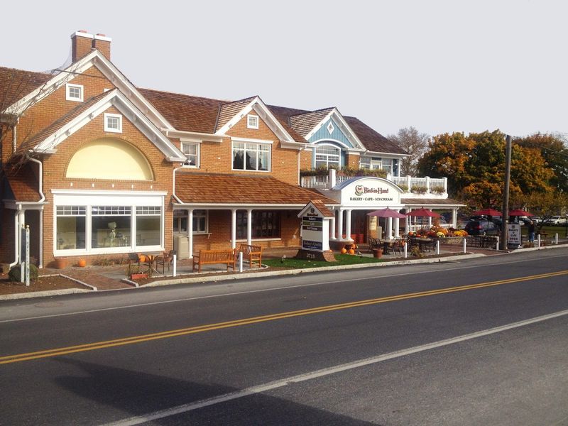 A Sweet Landmark in the Heart of Amish Country
