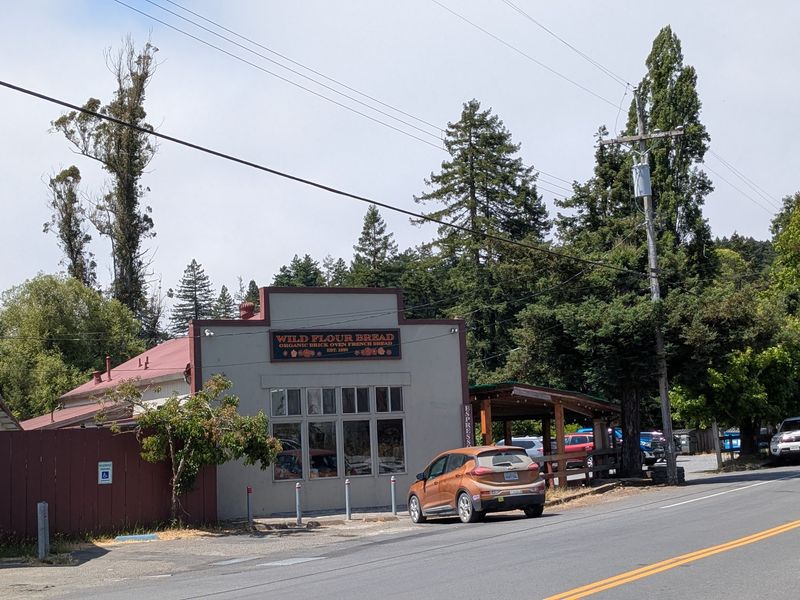 A Roadside Bakery in the Heart of Sonoma County