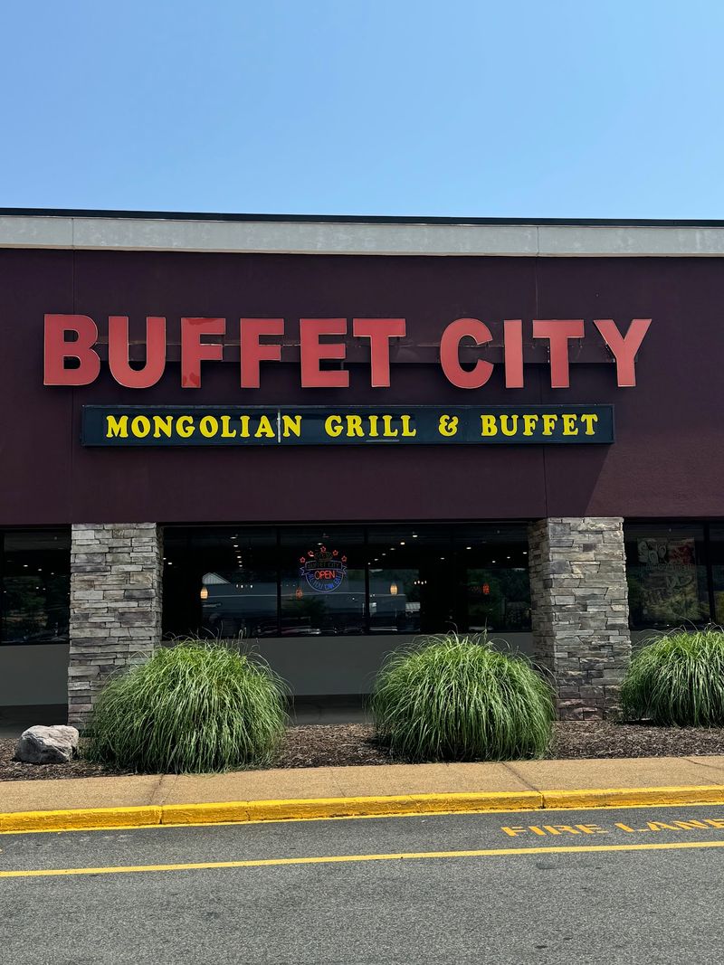 The Buffet Line Gives You Plenty Of Directions To Go