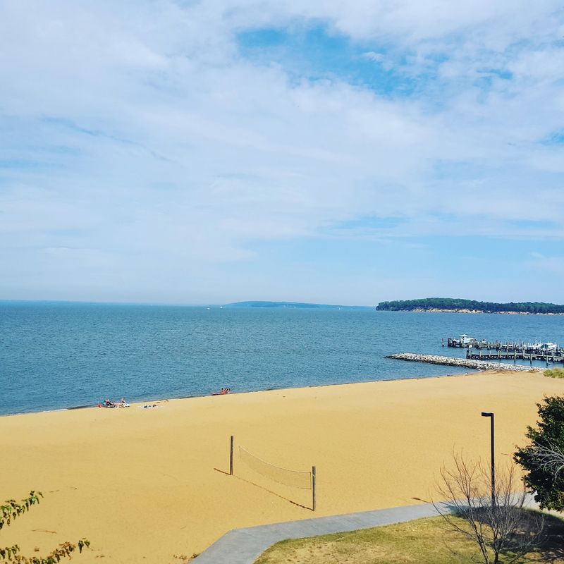 The Beach Keeps The Waterfront Refreshingly Simple
