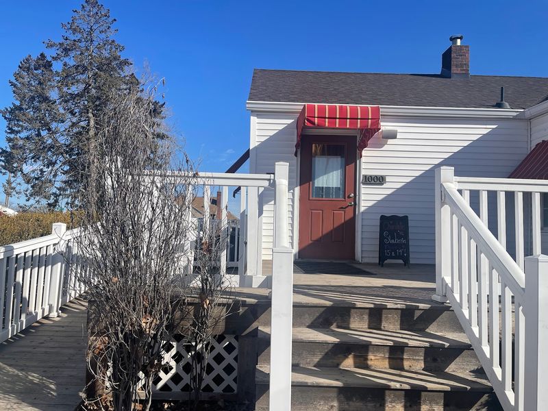 The Little House On Grand Avenue